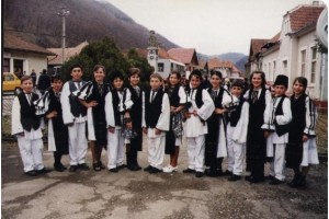 copii-port-popular-sugag